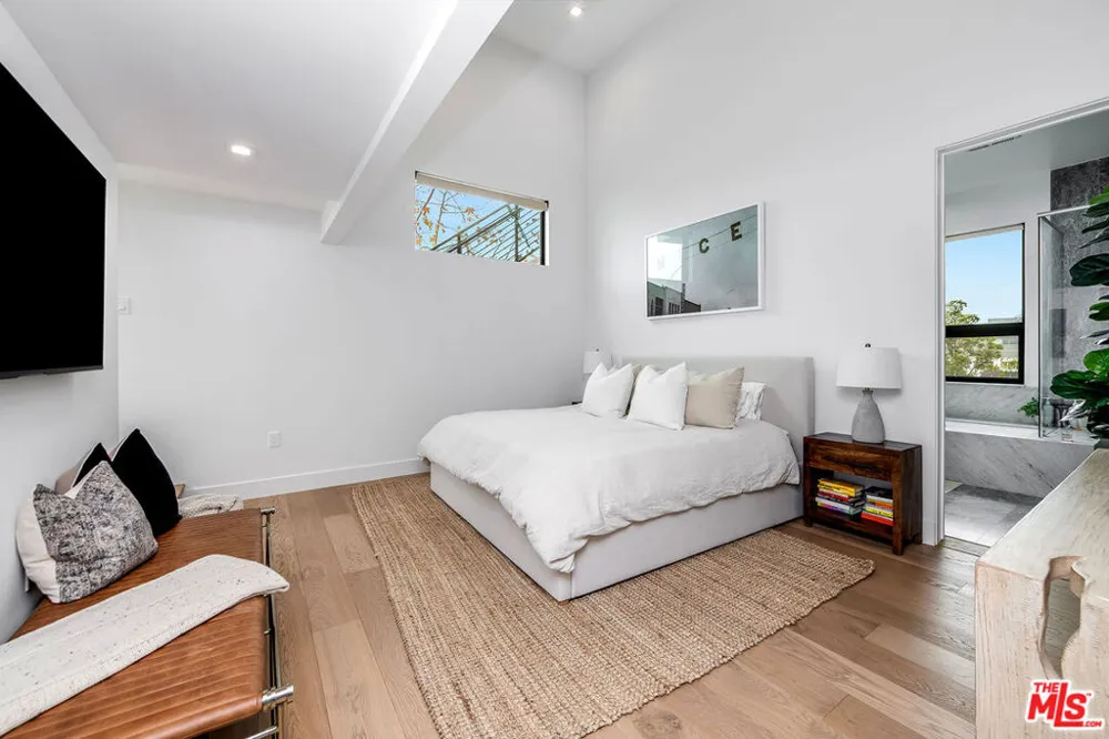1216 Arizona Avenue Santa Monica, CA 90404