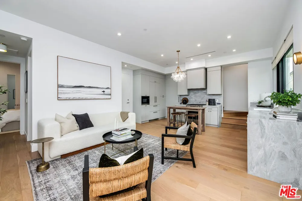 1216 Arizona Avenue Santa Monica, CA 90404