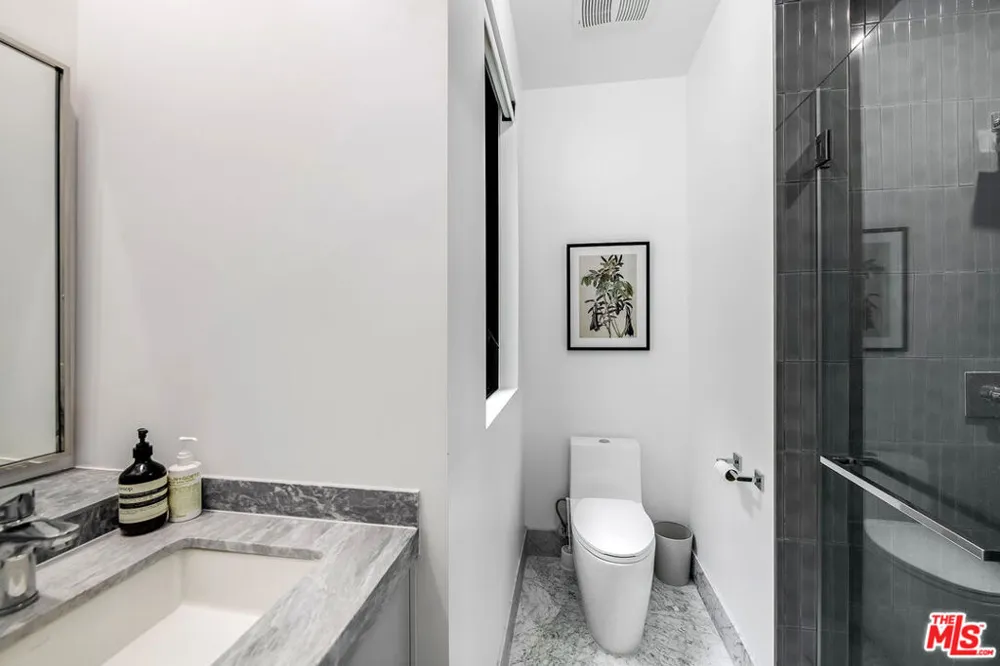 1216 Arizona Avenue Santa Monica, CA 90404