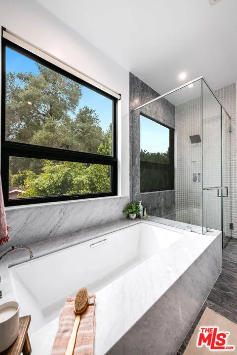 1216 Arizona Avenue Santa Monica, CA 90404
