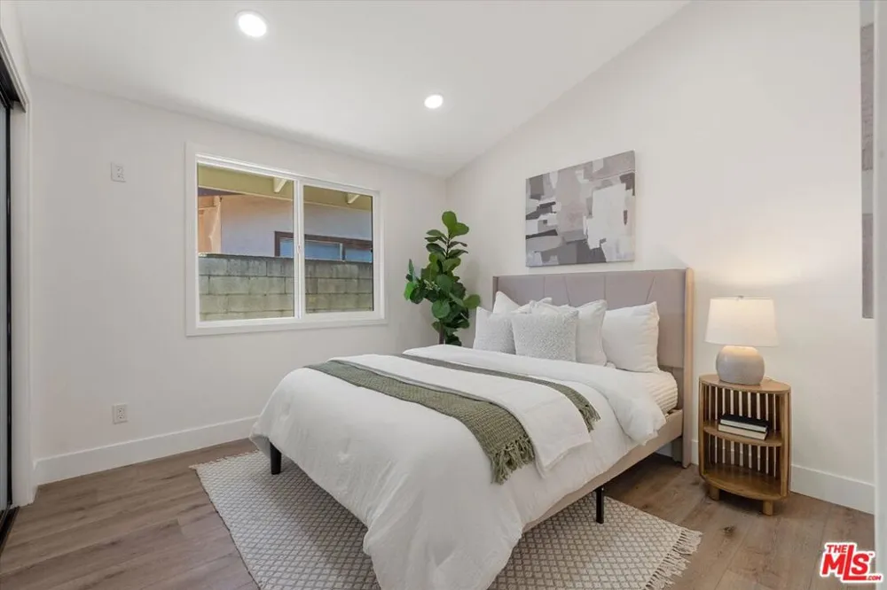 13603 Chadron Avenue Hawthorne, CA 90250