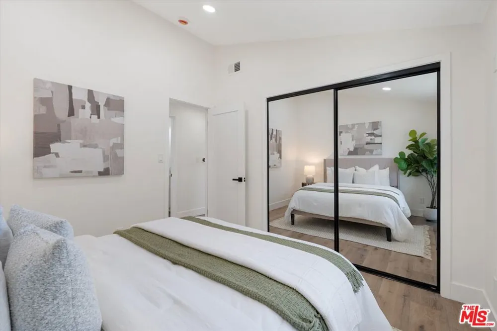 13603 Chadron Avenue Hawthorne, CA 90250