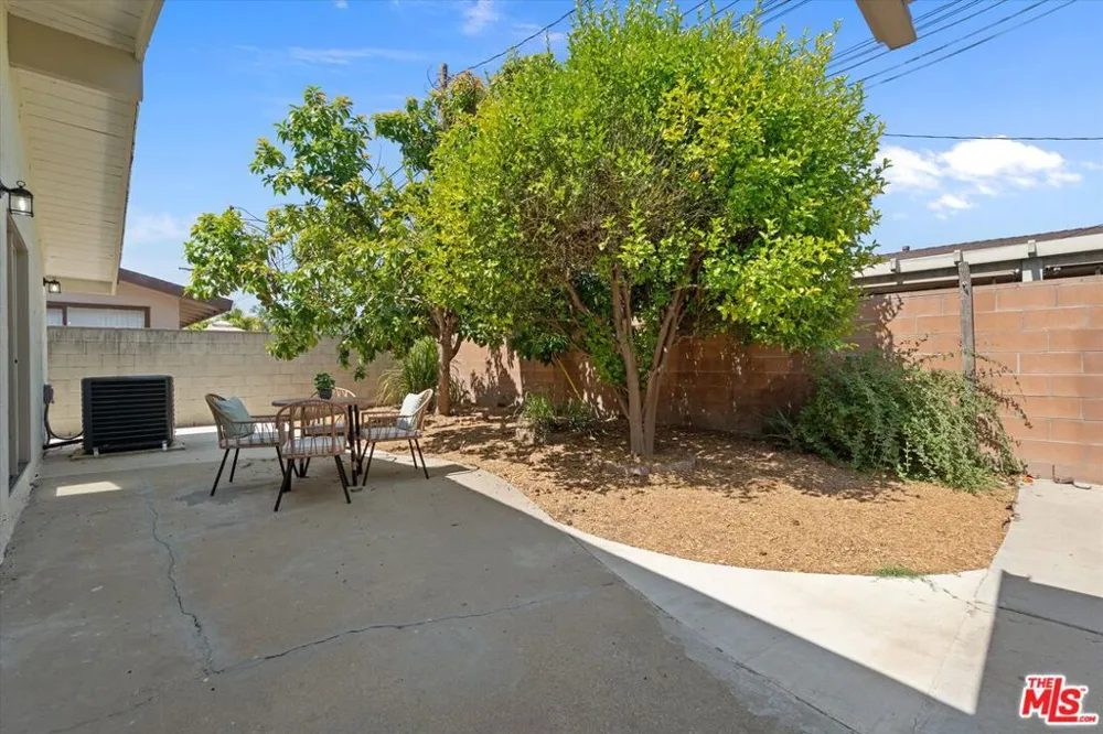 13603 Chadron Avenue Hawthorne, CA 90250
