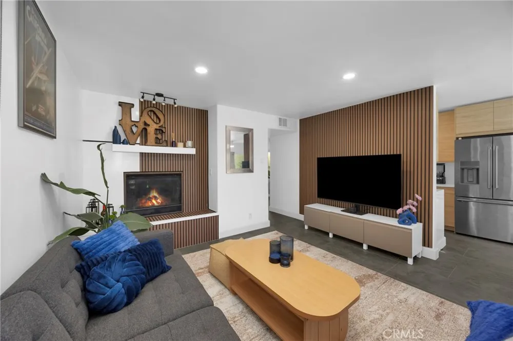 10760 Knott Stanton, CA 90680