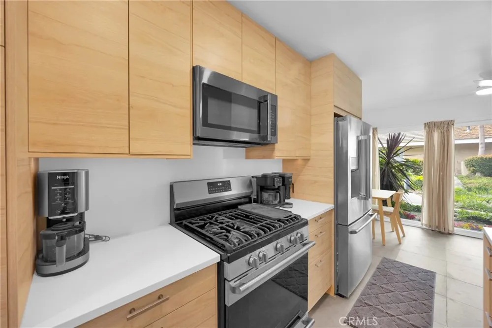 10760 Knott Stanton, CA 90680