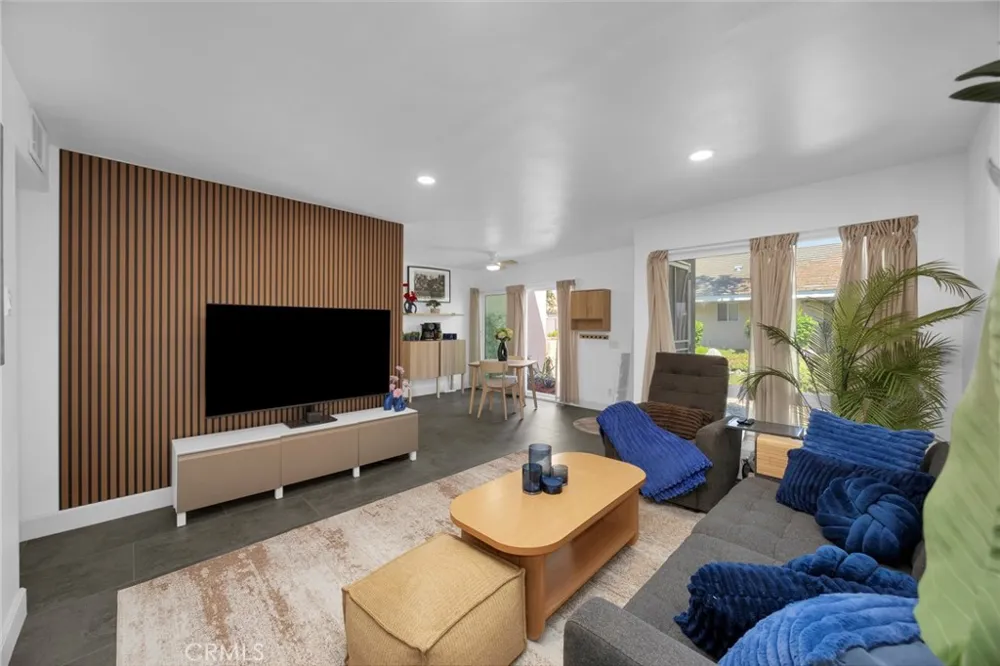 10760 Knott Stanton, CA 90680