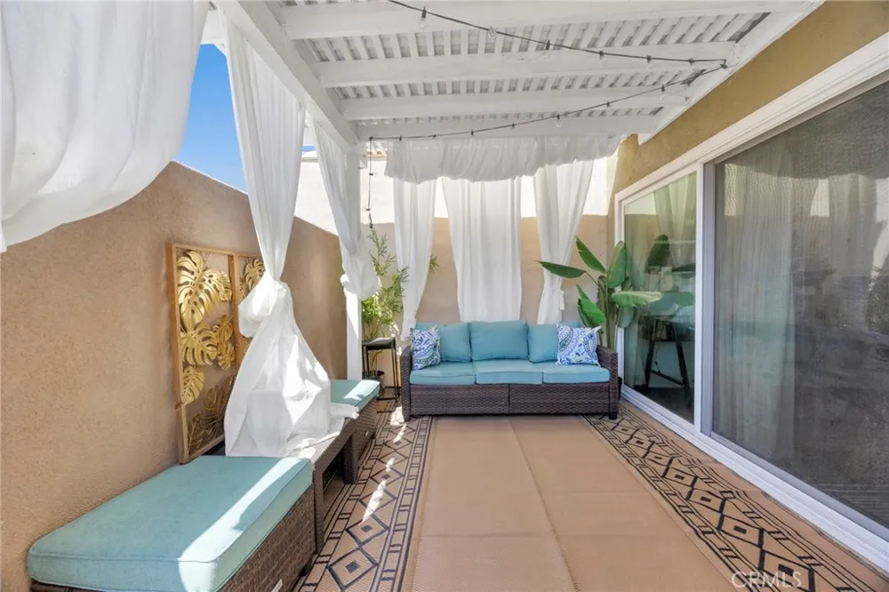 10760 Knott Stanton, CA 90680