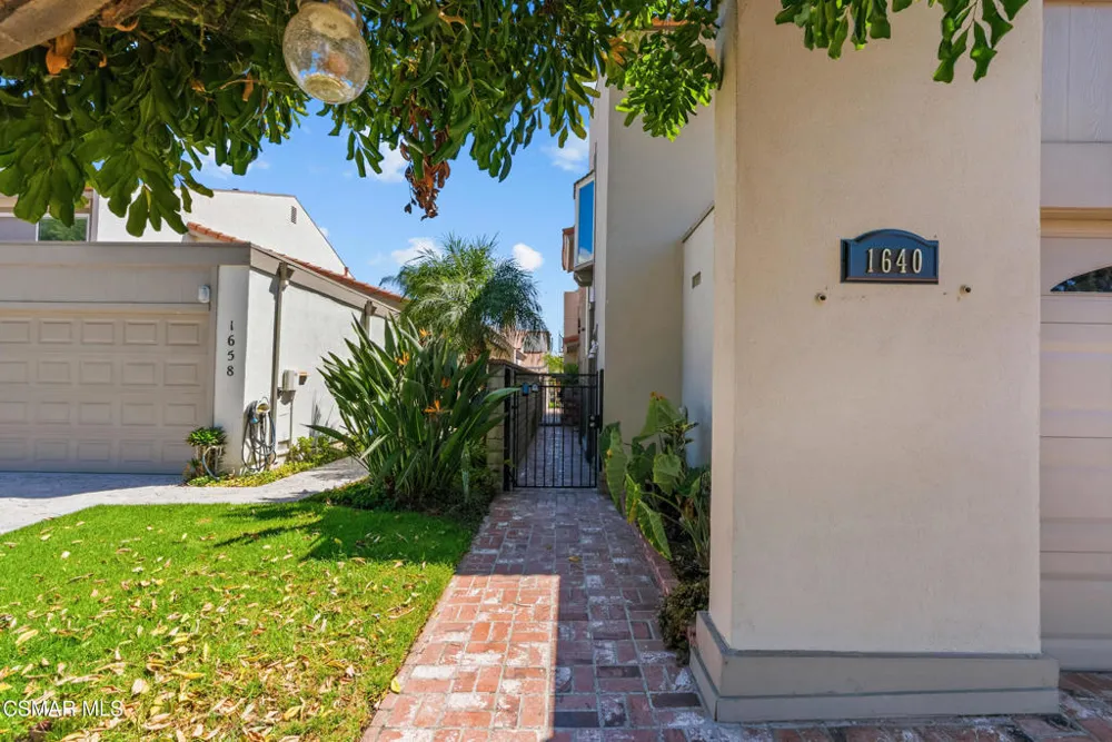 1640 Pierside Lane Camarillo, CA 93010