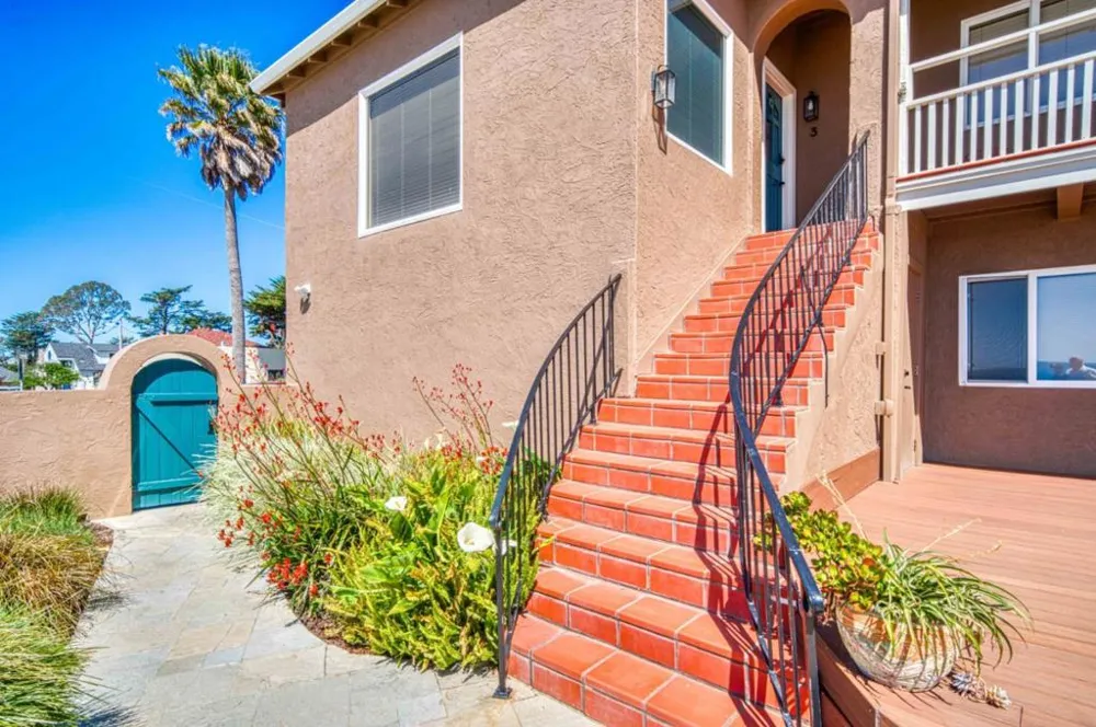 1703 East Cliff Drive Santa Cruz, CA 95062
