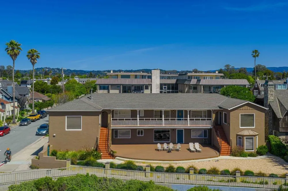 1703 East Cliff Drive Santa Cruz, CA 95062