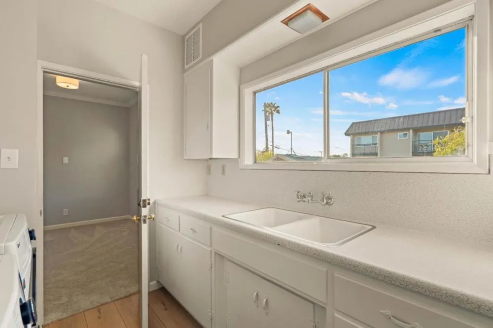 1703 East Cliff Drive Santa Cruz, CA 95062