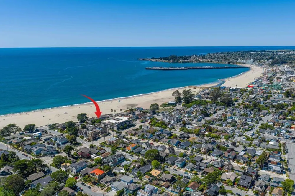 1703 East Cliff Drive Santa Cruz, CA 95062