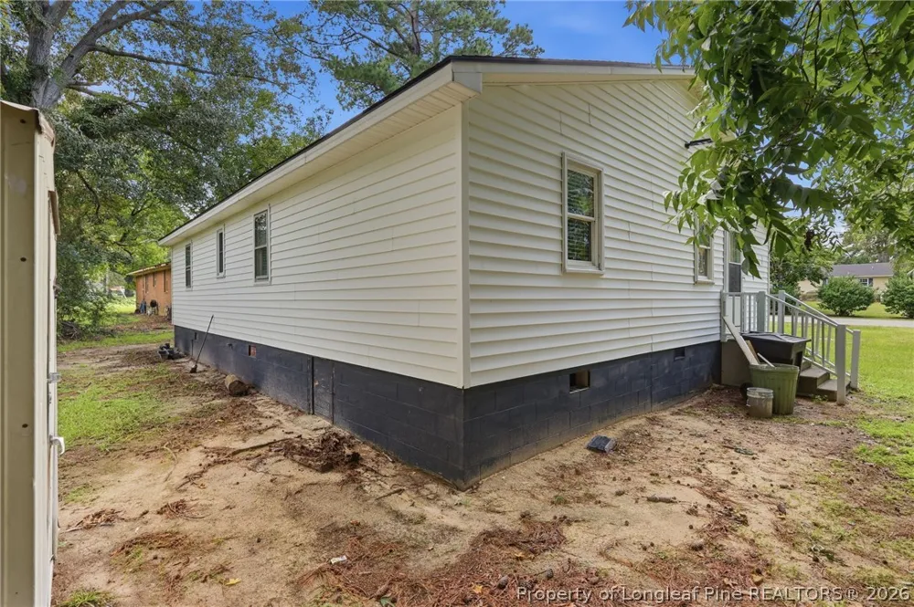 604 Calhoun Street Clinton, NC 28328