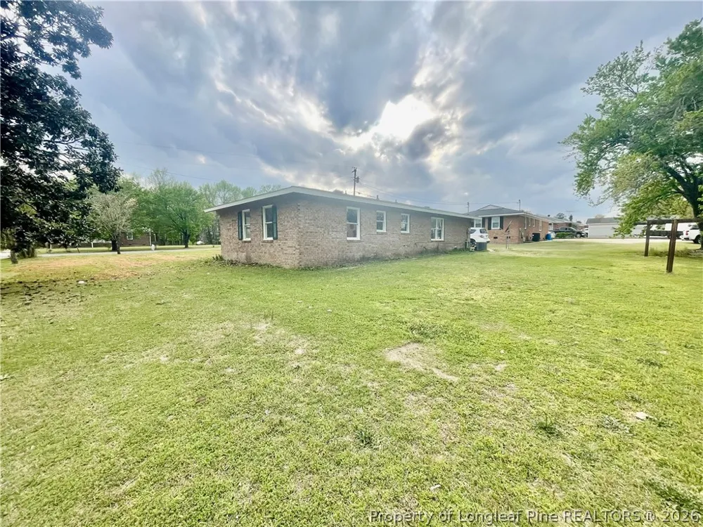 1374 McLean Chapel Church Road Bunnlevel, NC 28323