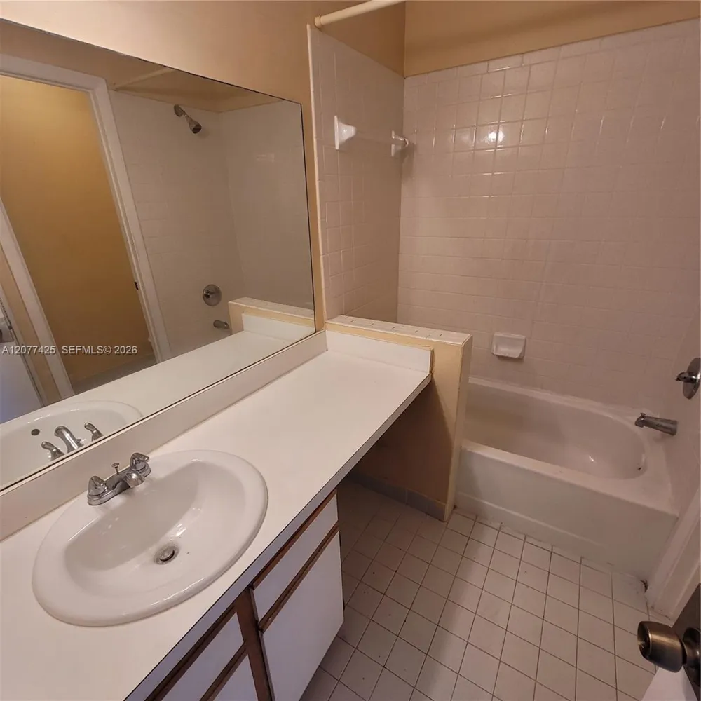 1051 Jefferson Dr #1051H Homestead, FL 33034