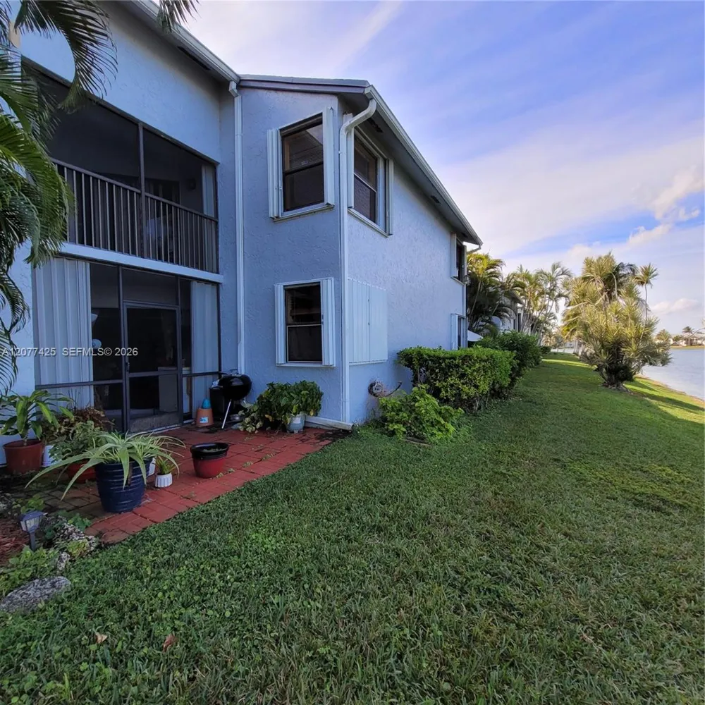 1051 Jefferson Dr #1051H Homestead, FL 33034