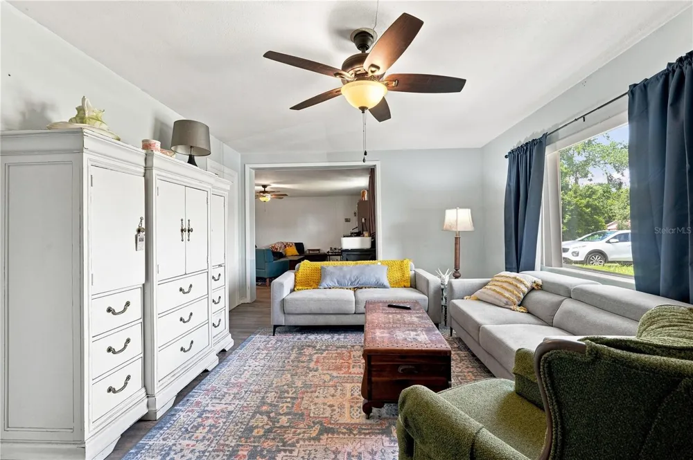 603 CENTRAL AVENUE Oviedo, FL 32765