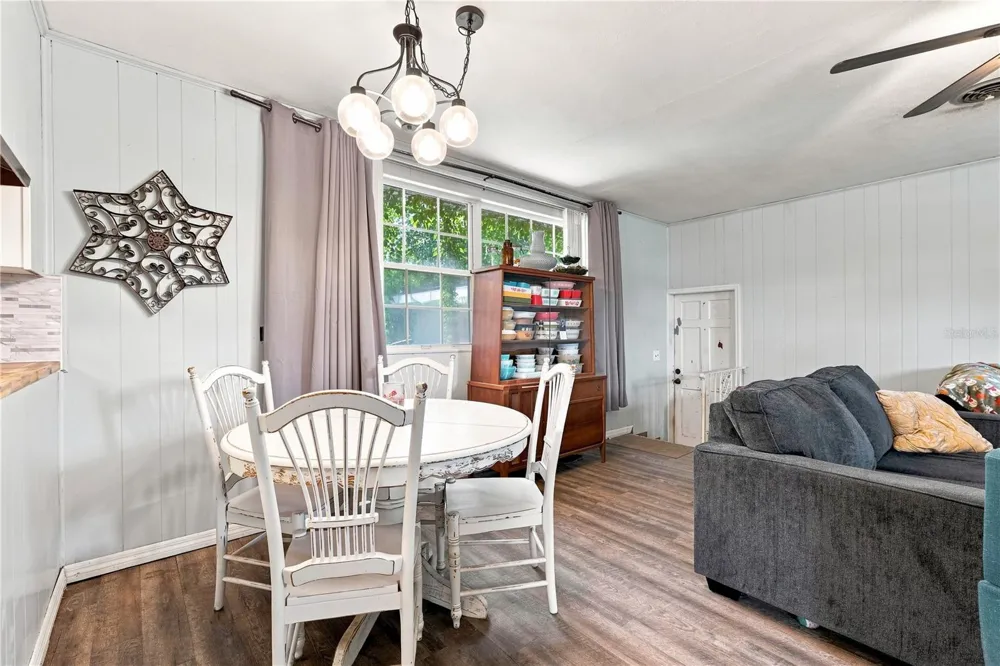 603 CENTRAL AVENUE Oviedo, FL 32765