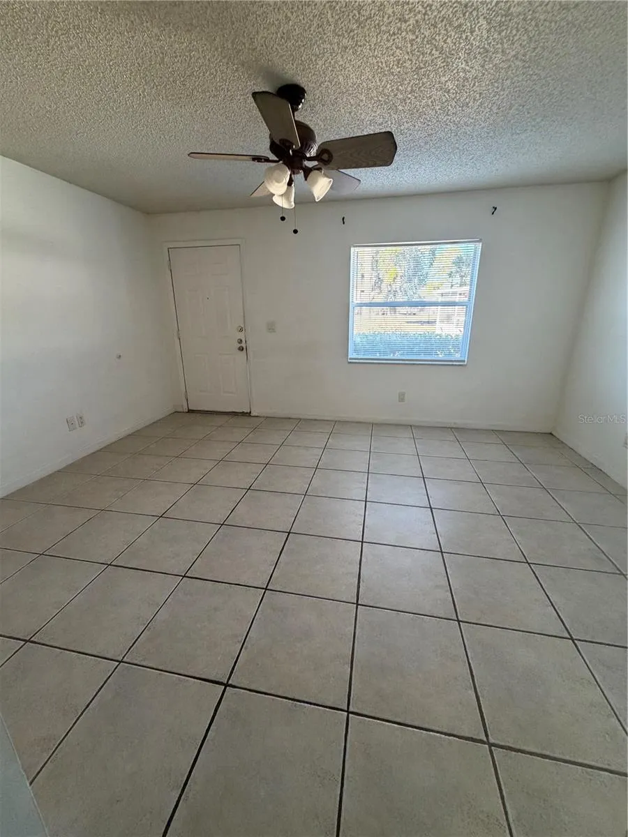 1 LAKE VILLA WAY Kissimmee, FL 34743