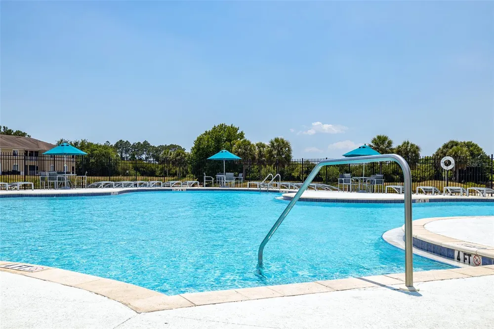 9506 AMBERDALE COURT #202 Riverview, FL 33578