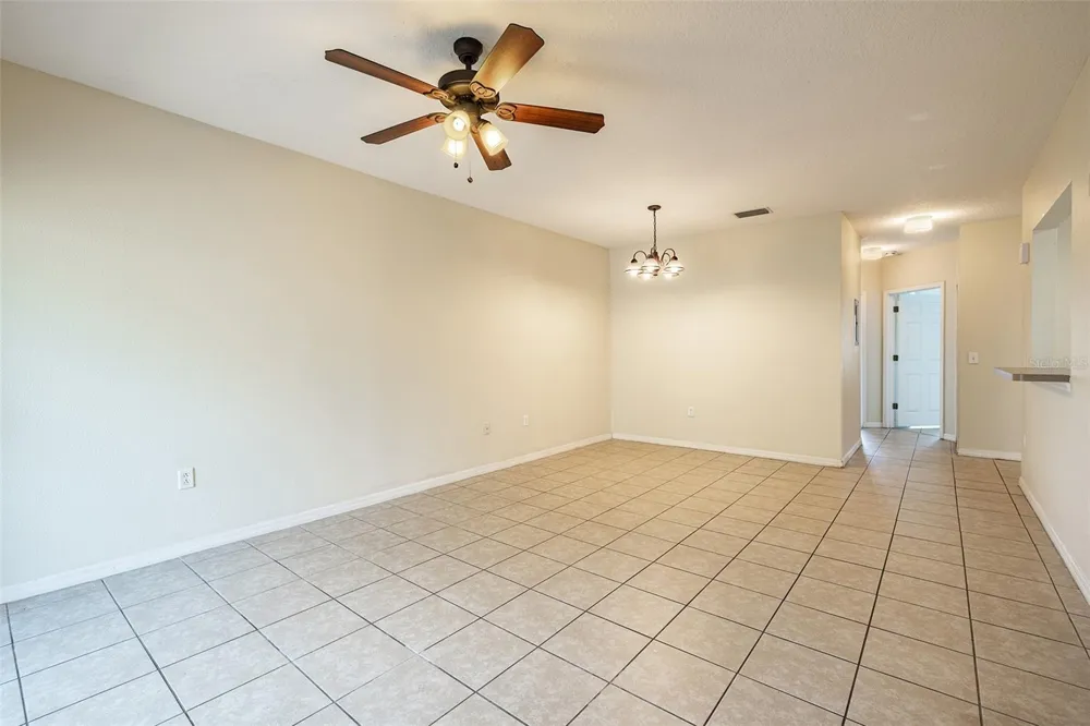 9506 AMBERDALE COURT #202 Riverview, FL 33578
