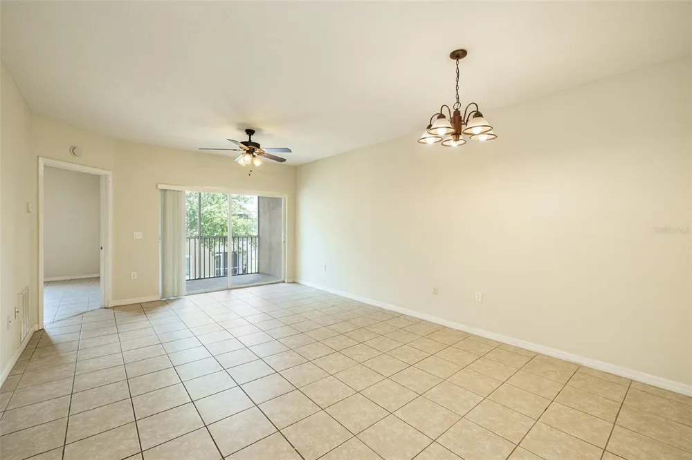 9506 AMBERDALE COURT #202 Riverview, FL 33578