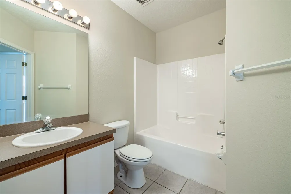 9506 AMBERDALE COURT #202 Riverview, FL 33578