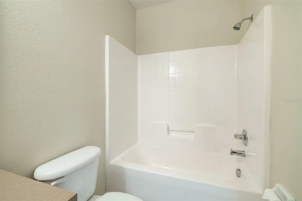 9506 AMBERDALE COURT #202 Riverview, FL 33578