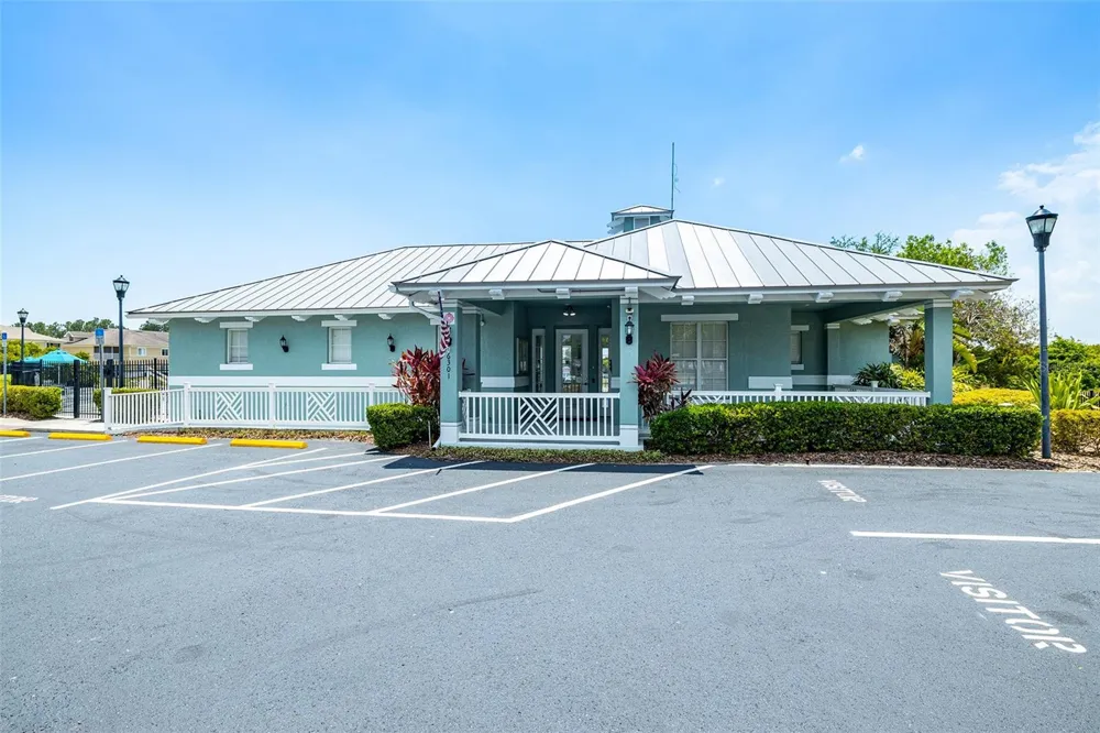 9506 AMBERDALE COURT #202 Riverview, FL 33578