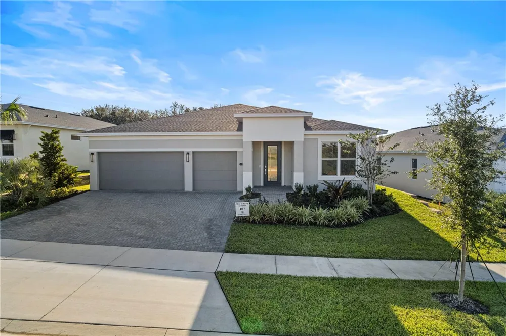 1727 POINT GRACE ROAD Tavares, FL 32778