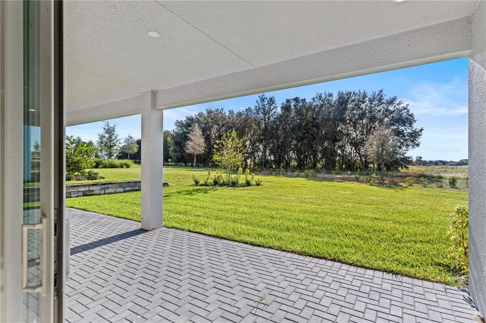 1727 POINT GRACE ROAD Tavares, FL 32778