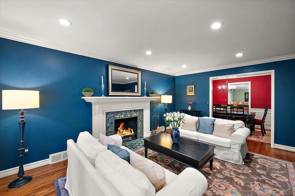20141 W Ballantyne Court Grosse Pointe Woods City, MI 48236
