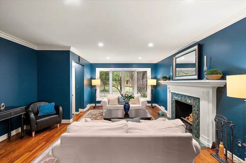 20141 W Ballantyne Court Grosse Pointe Woods City, MI 48236