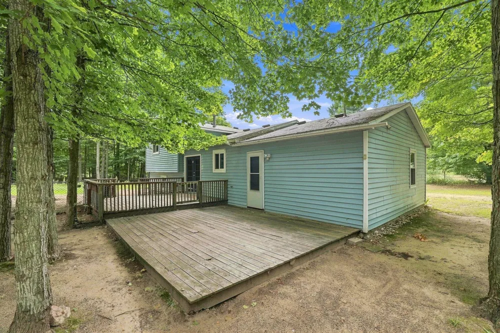4893 Benjamin Donald Drive Paradise Township, MI 49649