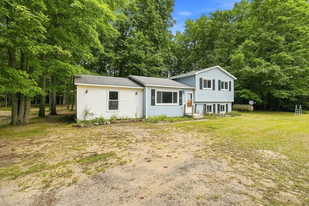 4893 Benjamin Donald Drive Paradise Township, MI 49649