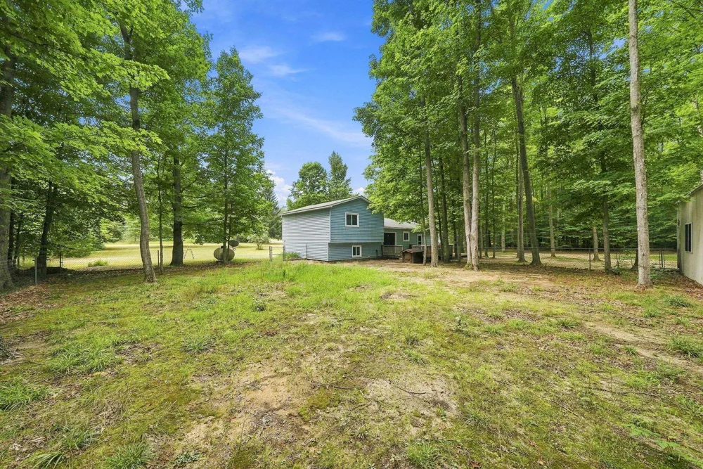 4893 Benjamin Donald Drive Paradise Township, MI 49649