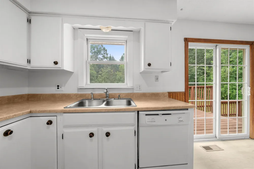 1101 Knoll Crest Court Garfield Charter Township, MI 49686