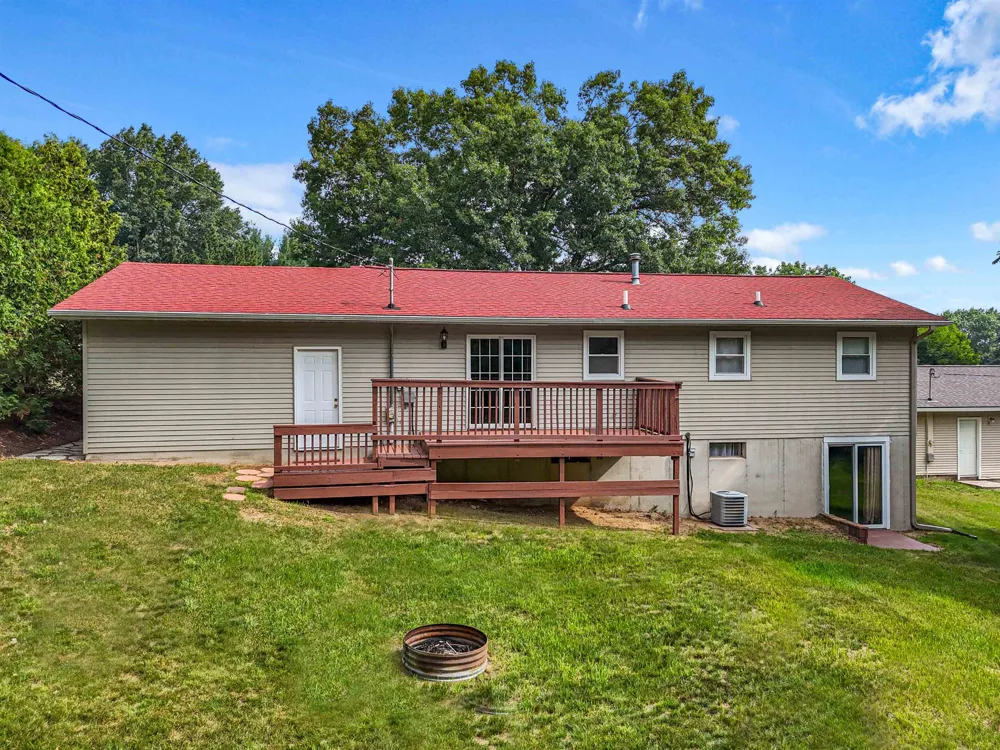 1101 Knoll Crest Court Garfield Charter Township, MI 49686