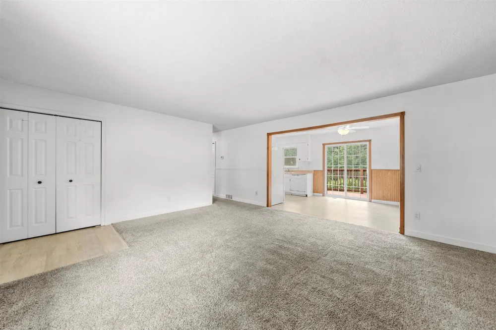 1101 Knoll Crest Court Garfield Charter Township, MI 49686