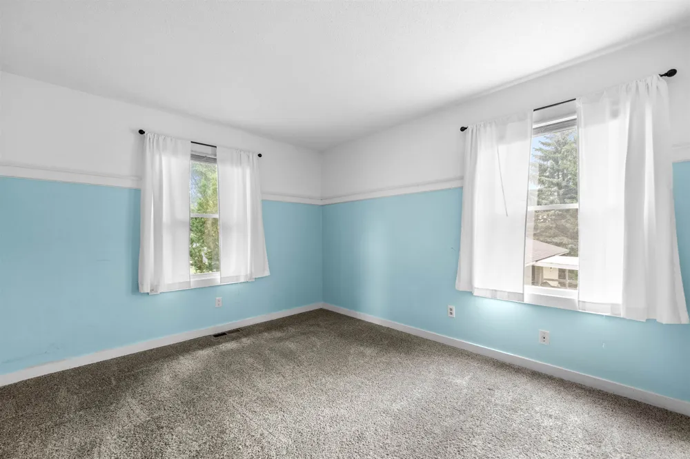 1101 Knoll Crest Court Garfield Charter Township, MI 49686