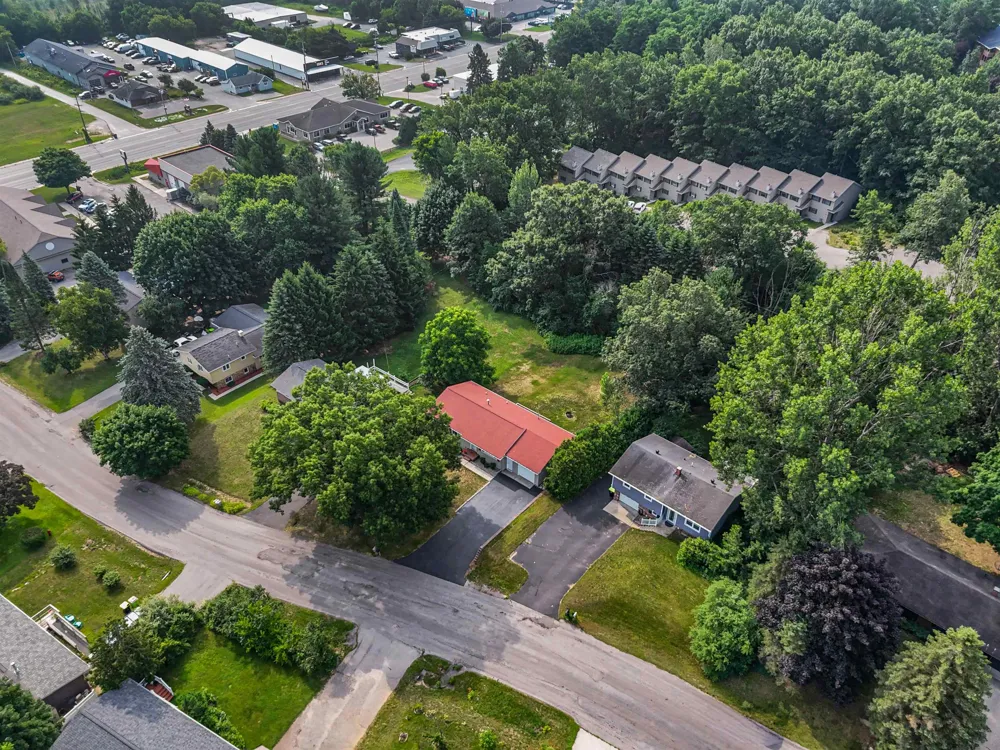 1101 Knoll Crest Court Garfield Charter Township, MI 49686