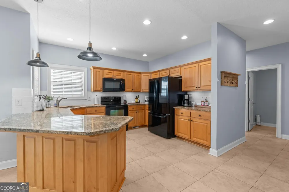 250 Rainbow DR Mansfield, GA 30055