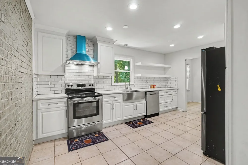 5808 Darry CIR Norcross, GA 30093