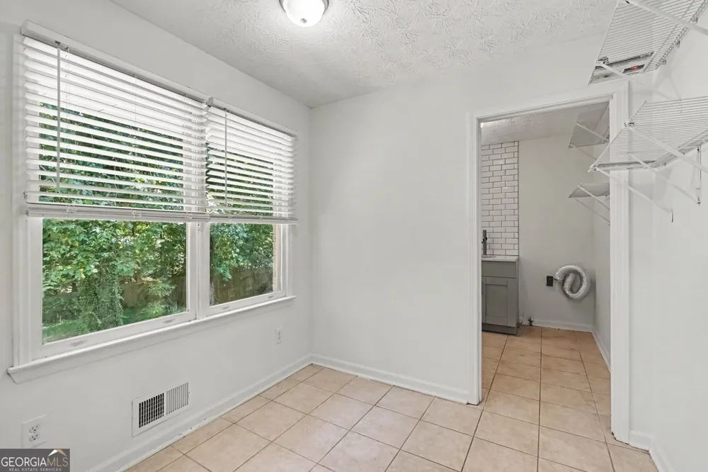 5808 Darry CIR Norcross, GA 30093