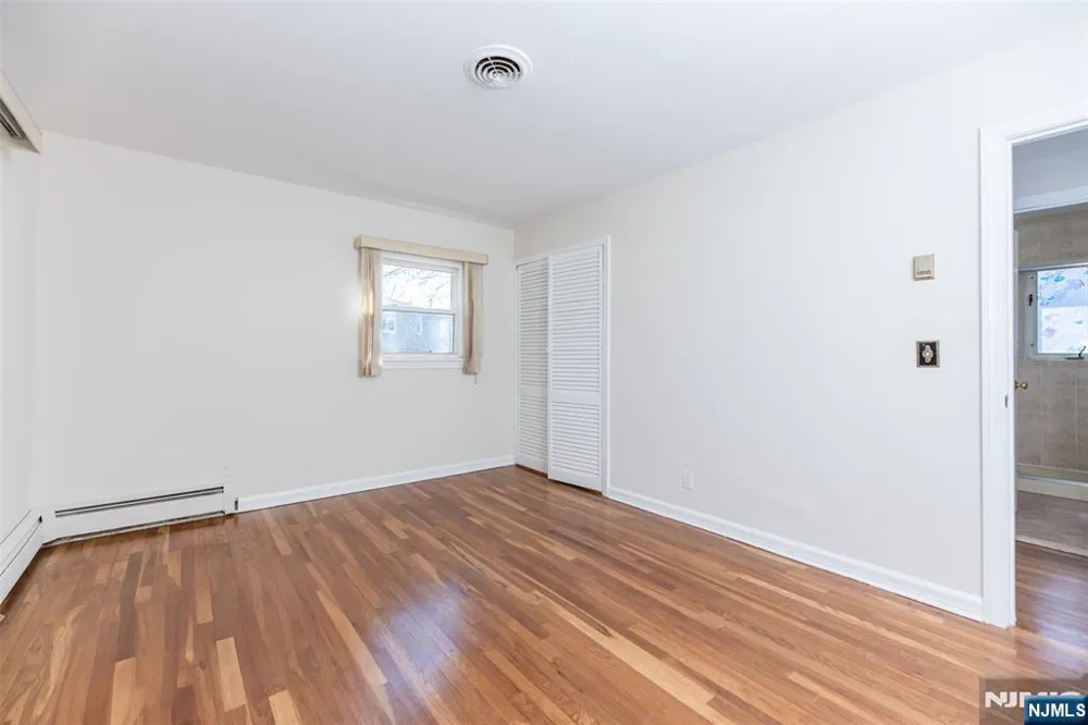 682 Sycamore Street Paramus, NJ 07652