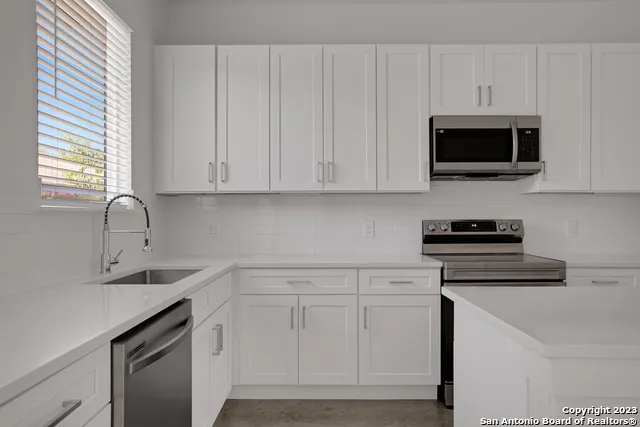 911 Piedmont Ave San Antonio, TX 78210
