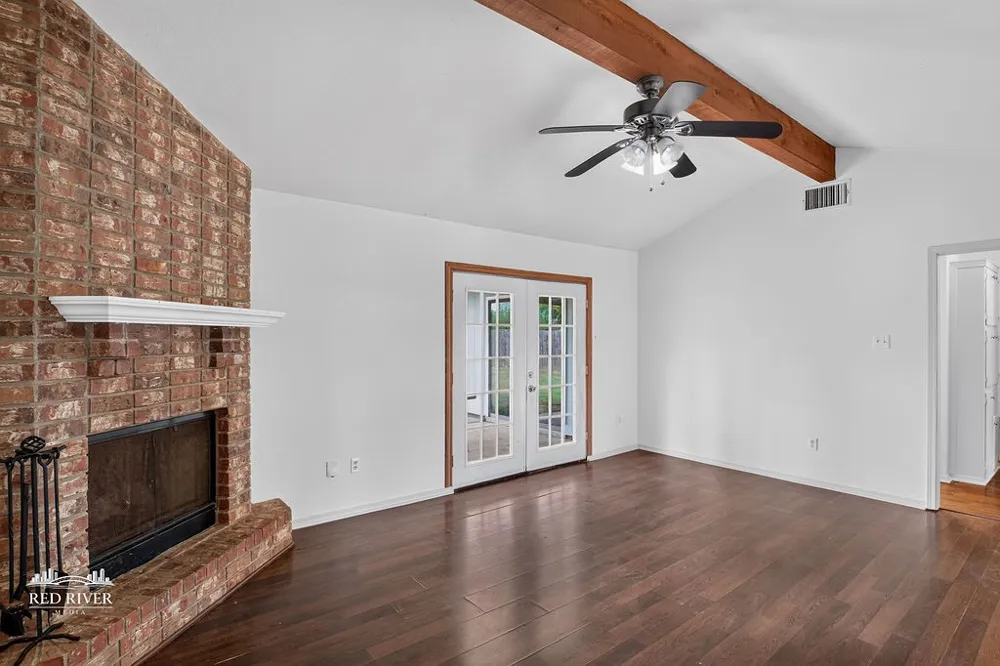 4815 General Bragg Drive Bossier City, LA 71112