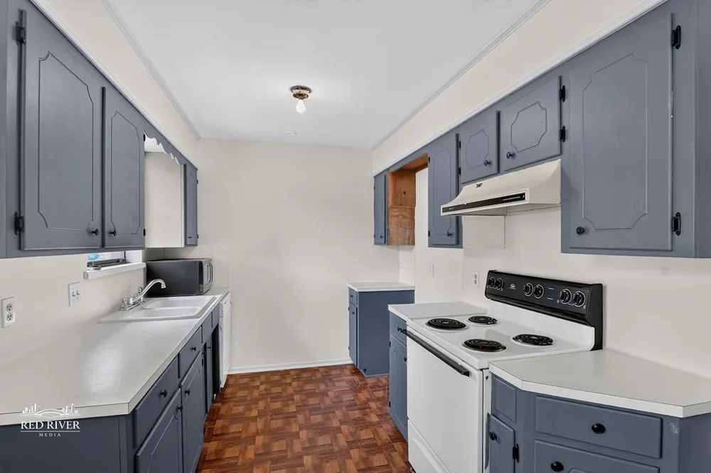 4815 General Bragg Drive Bossier City, LA 71112