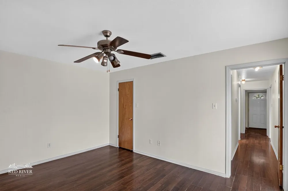 4815 General Bragg Drive Bossier City, LA 71112