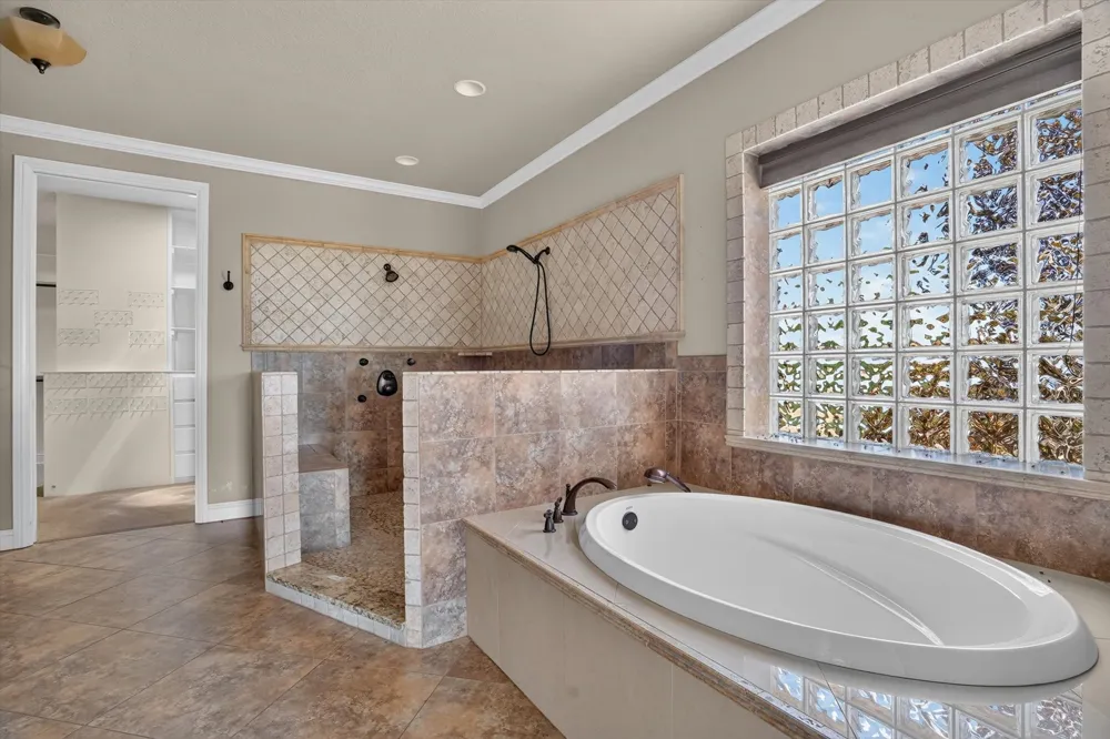 6305 CARNEGIE COURT Cleburne, TX 76033